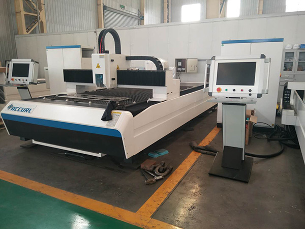 1500W ბოჭკოვანი ლაზერული ჭრის დანადგარი ლითონისთვის